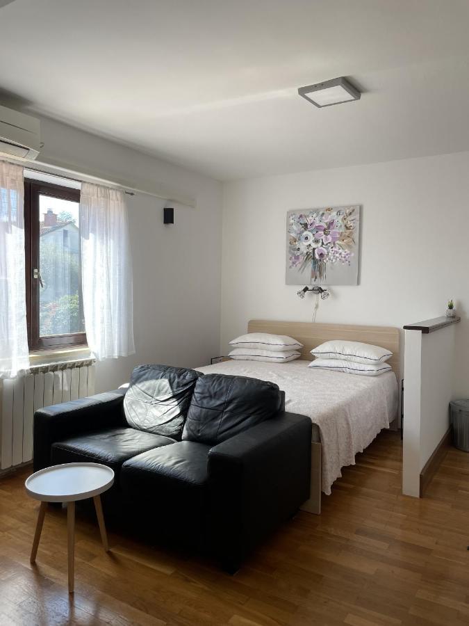 Apartments Josipa ポレッチ エクステリア 写真