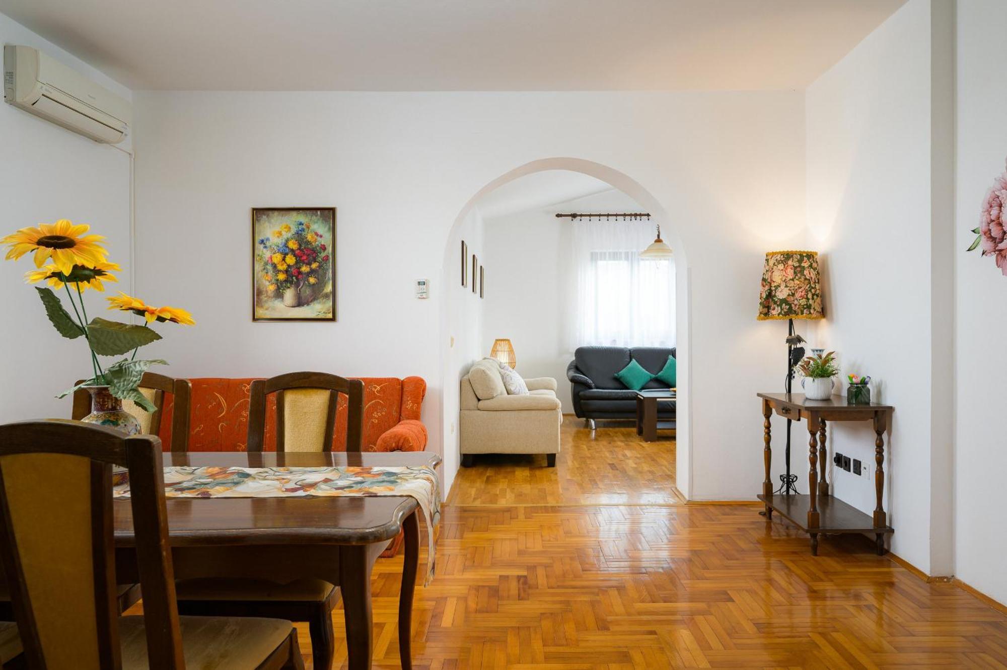 Apartments Josipa ポレッチ エクステリア 写真